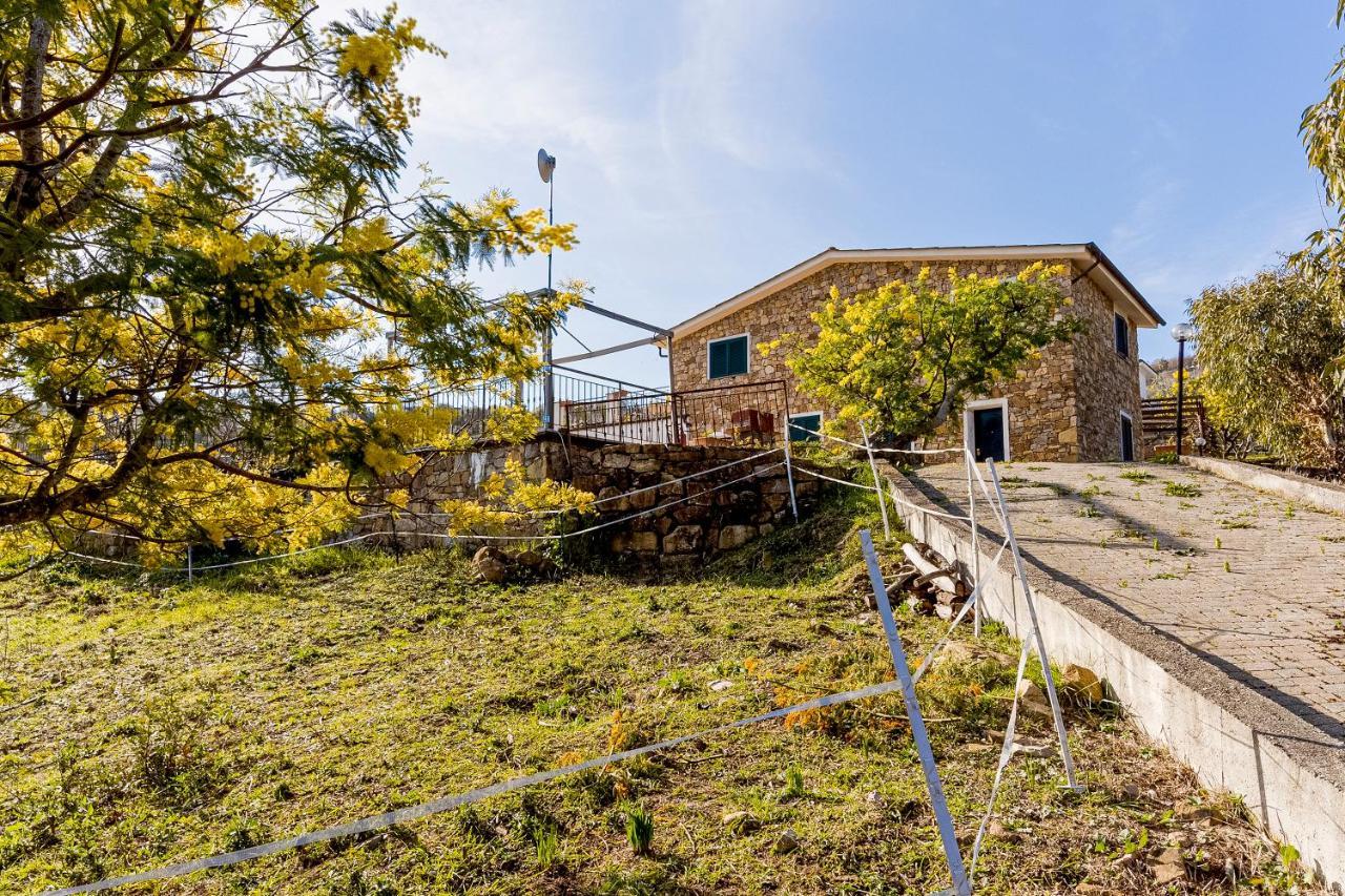 Agriturismo Le Mimose Imperia Buitenkant foto