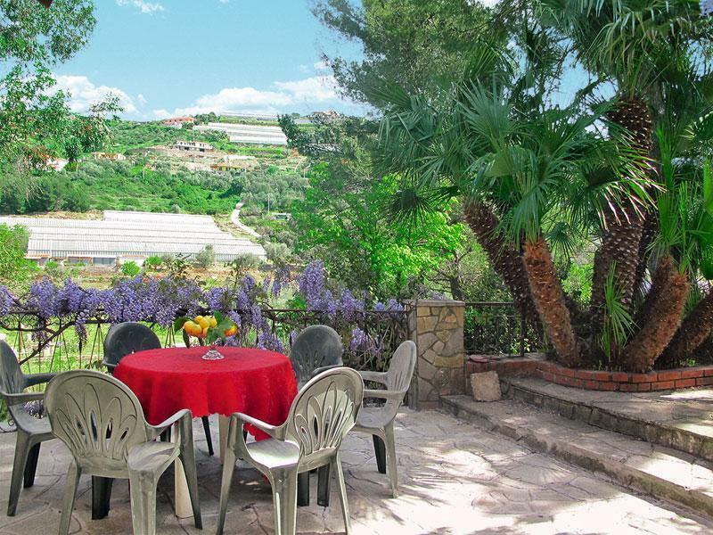 Agriturismo Le Mimose Imperia Buitenkant foto